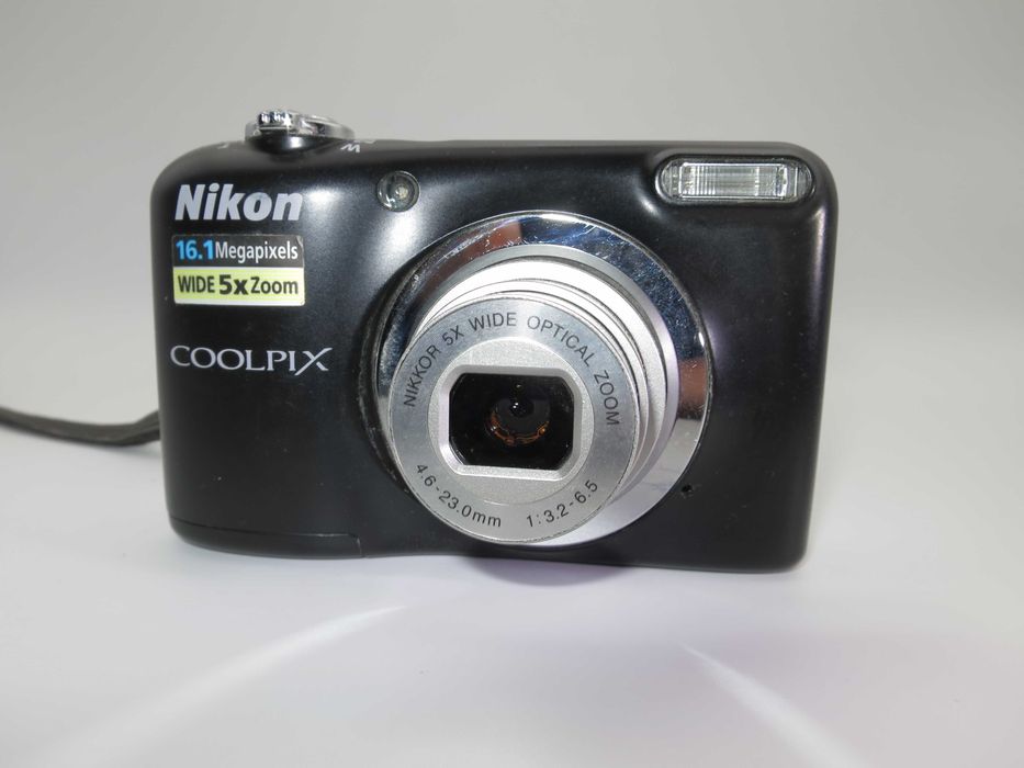 Nikon Coolpix A10 ултра компактен цифров фотоапарат подобен на L25 и L29 дигитална камера в отлично състояние, тествана и работи перфектно