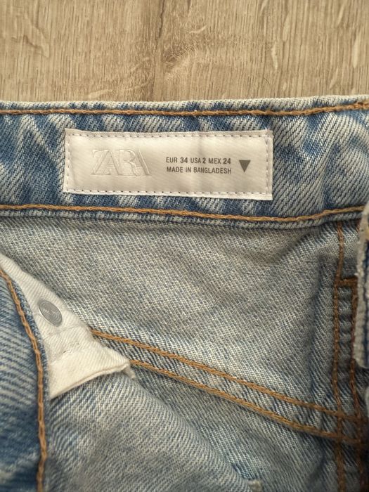 Къси панталонки Zara