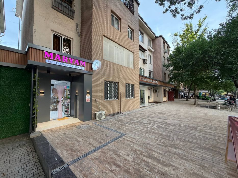 Чиланзар/Аль-Хоразмий - Продается нежилое помещение вдоль дороги 50м2