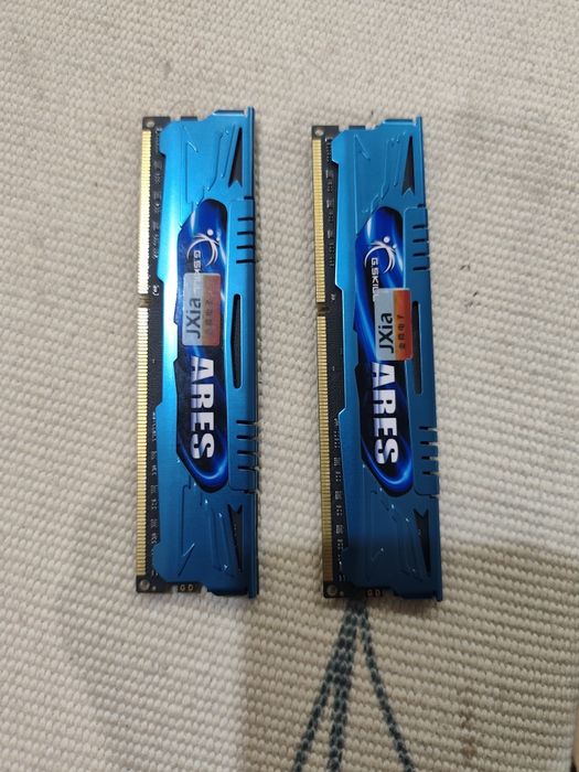 ОЗУ G.skill ddr3 4gb x2 1866мгц  с радиатороми