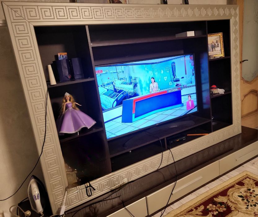 Горка для гостинной