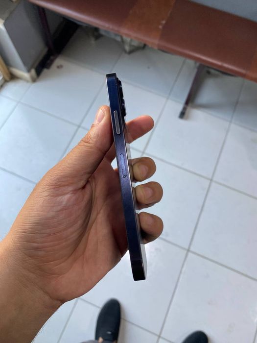 Iphone Xs 12 pro korpusda