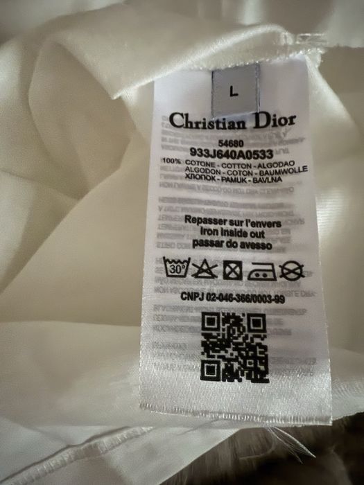 Маркова бяла тениска  Диор