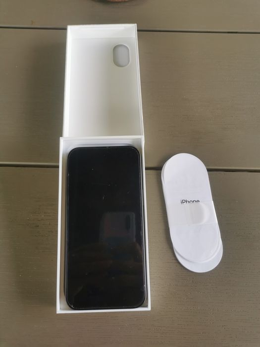 IPHONE 16 plus NOU