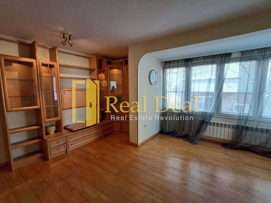 Дава се под наем Офис в София, Изток - 65 кв.м за 598.23 € - Снимка #1