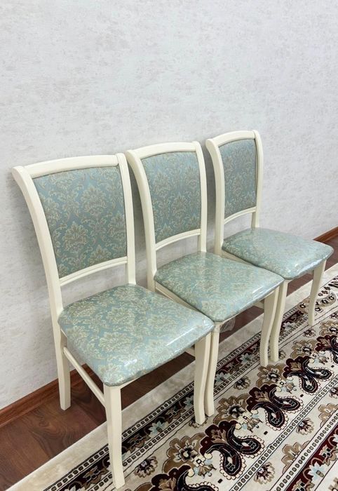 Стулья Кабриоль сатылады