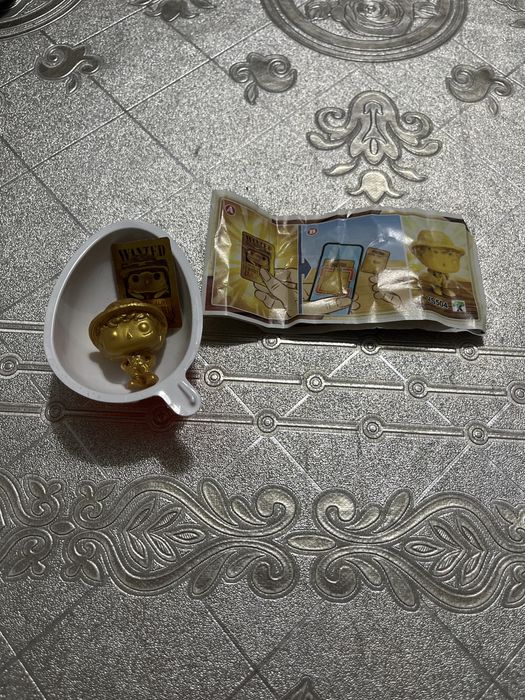 Киндер джой Золотой Луффи