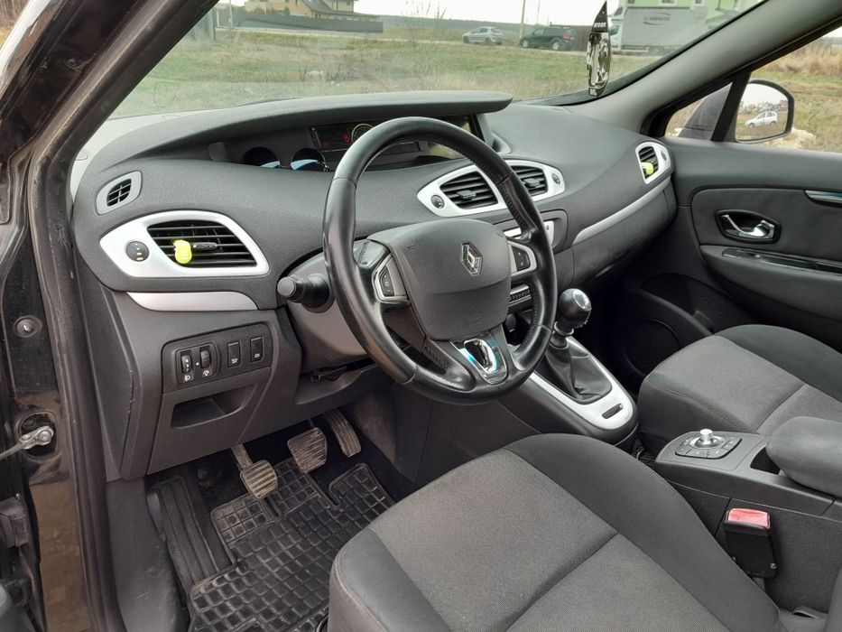 Vând Renault Scenic 3