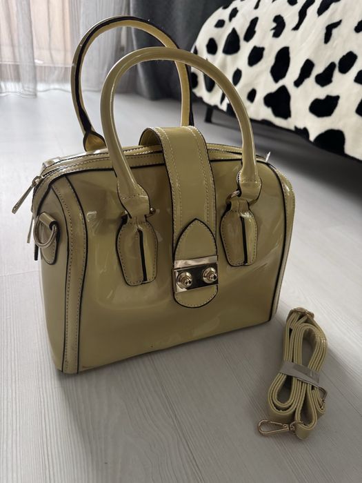 Geanta galbena eleganta