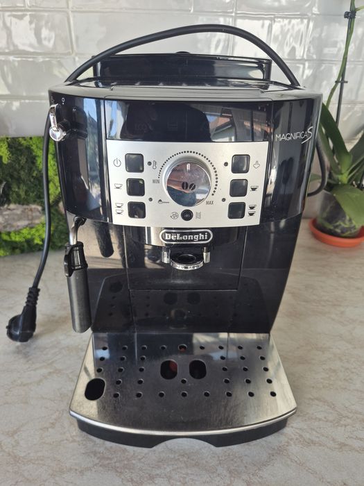 Aparat cafea De Longhi