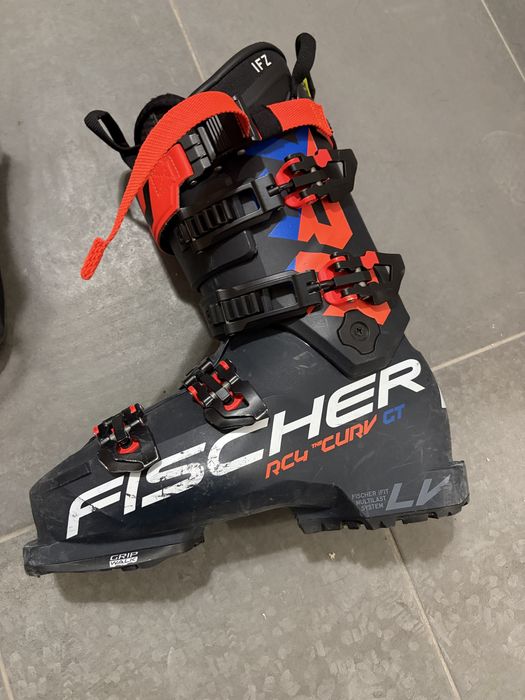 Ски обувки Fisher RC4