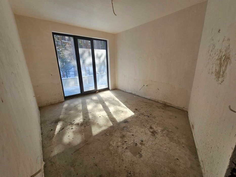 Продава се Тристаен апартамент в Велинград - 82 кв.м за 1000 €/кв.м - Снимка #1