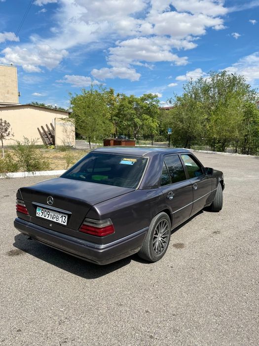 Mercedes benz w124