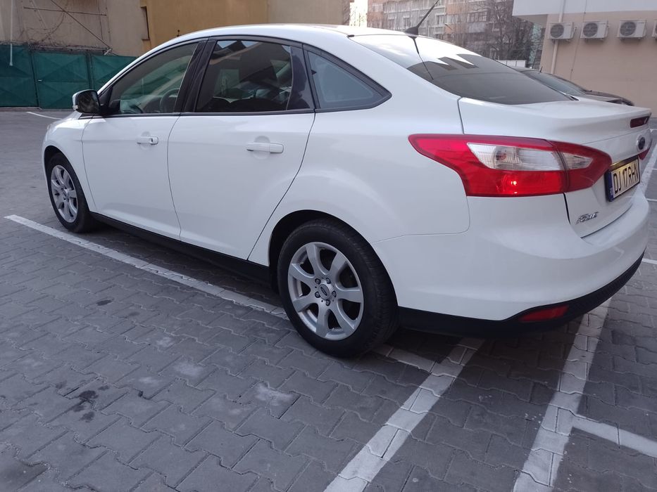 FORD Focus 2012 — imagine 4