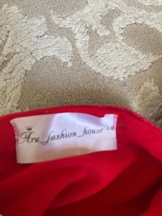 женское платье  .