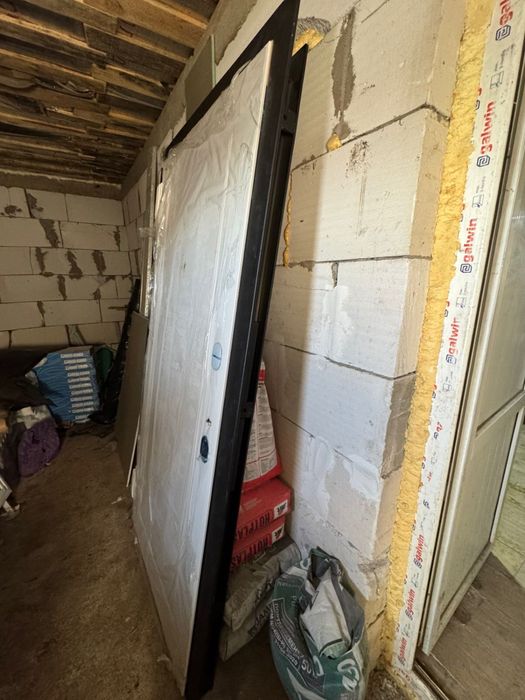 Входная дверь металлическая