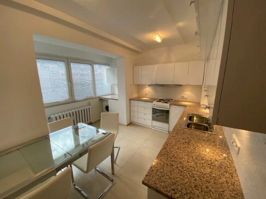 Дава се под наем Тристаен апартамент в София, Красно село - 82 кв.м за 650 € - Снимка #2