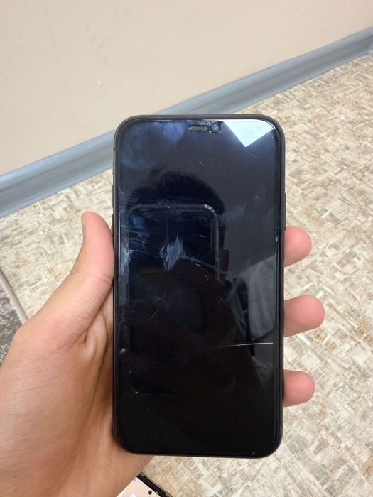 iPhone 11 черный цвет