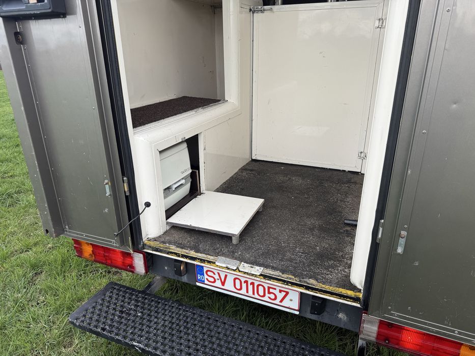 Vand autoutilitara transport cai stare impecabila