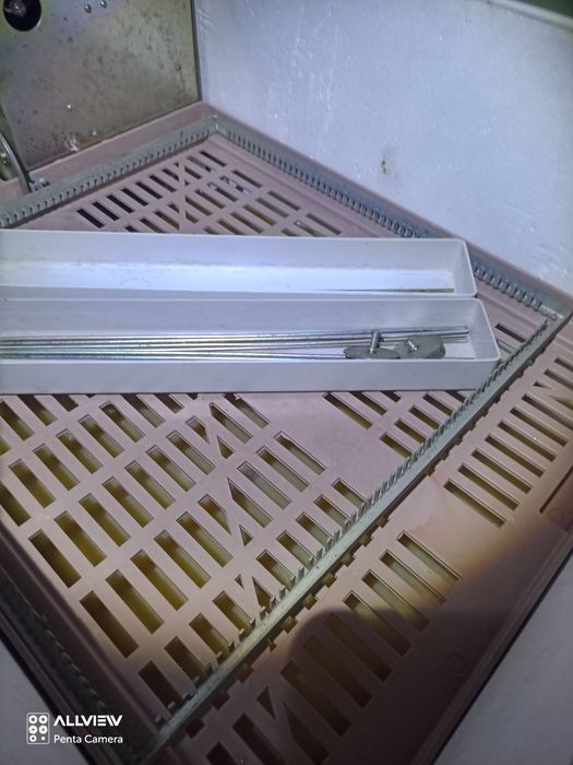 Incubator automat producție rusească