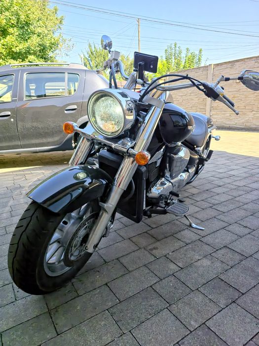 Suzuki Intruder c1800r classic