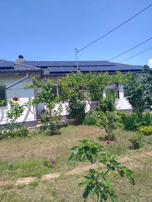 Vand casa  cu panouri fotovoltaice montate ,in sat Balta Alba ,Buzau