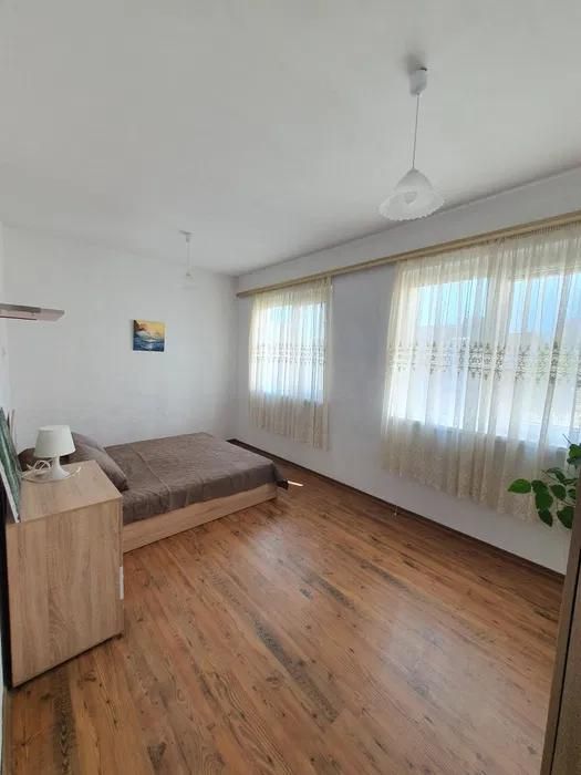 Дава се под наем Тристаен апартамент в Пловдив, Кючук Париж - 92 кв.м за 440 € - Снимка #4