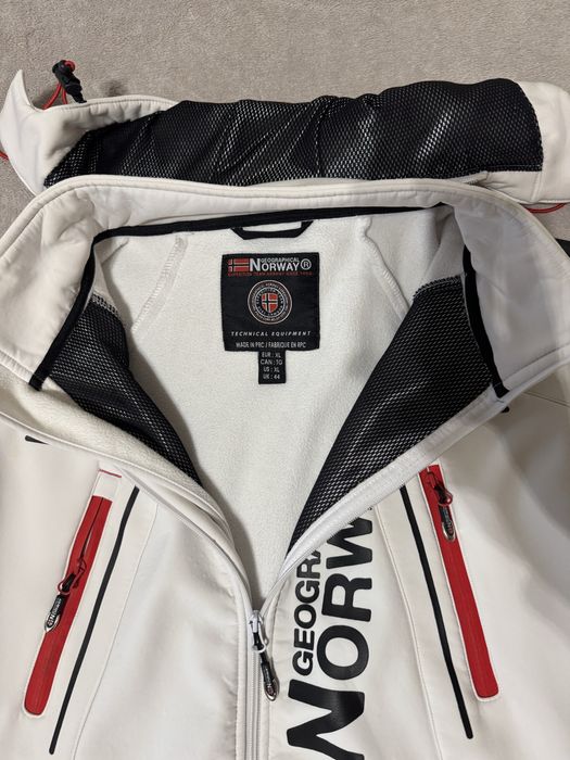 Мъжко яке Norway XL подходящо и за L