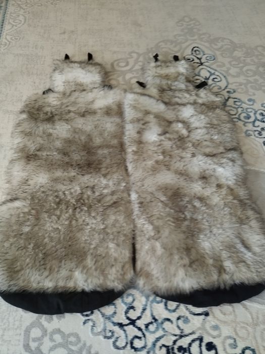 Продам чехлы для автомобилей зимние состояние отличное только передний