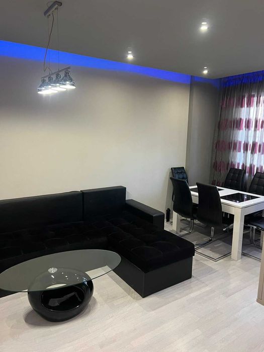 Продава се Тристаен апартамент в Варна, Младост 1 - 74 кв.м за 1933 €/кв.м - Снимка #17