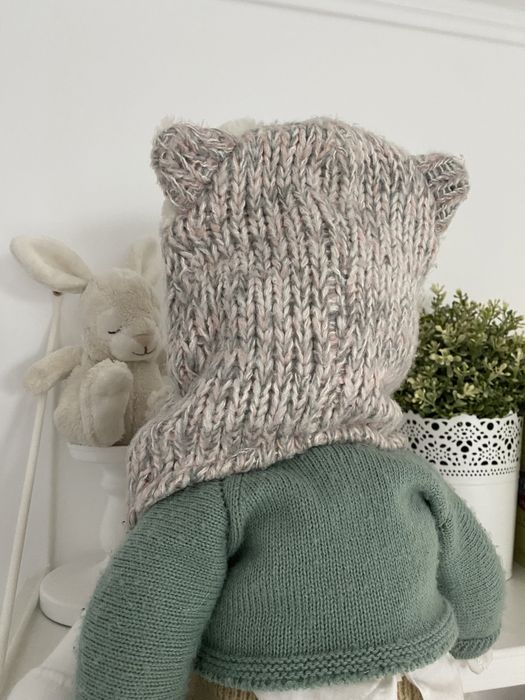 Vand caciulite Zara- stare foarte buna