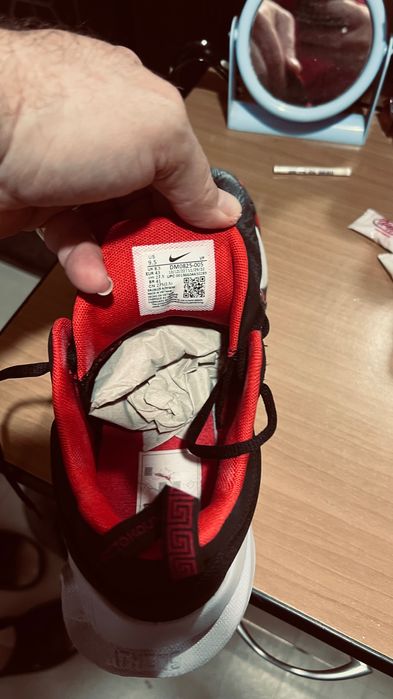 Маратонки NIKE- оригинални, купувани в Англия- 2 чифта