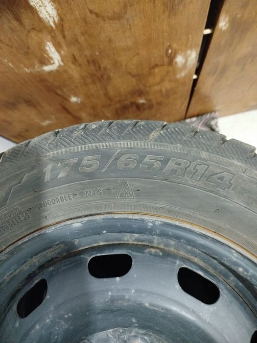 Резина с дисками , шипованая