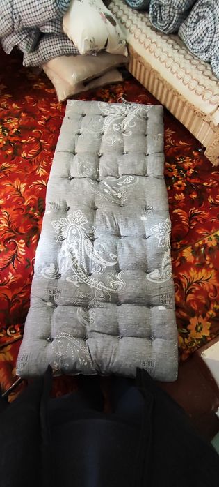 Matras o'rin urin ko'rpa ko'rpacha yostiq komplekt