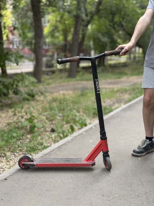 Продам самокат трюковой