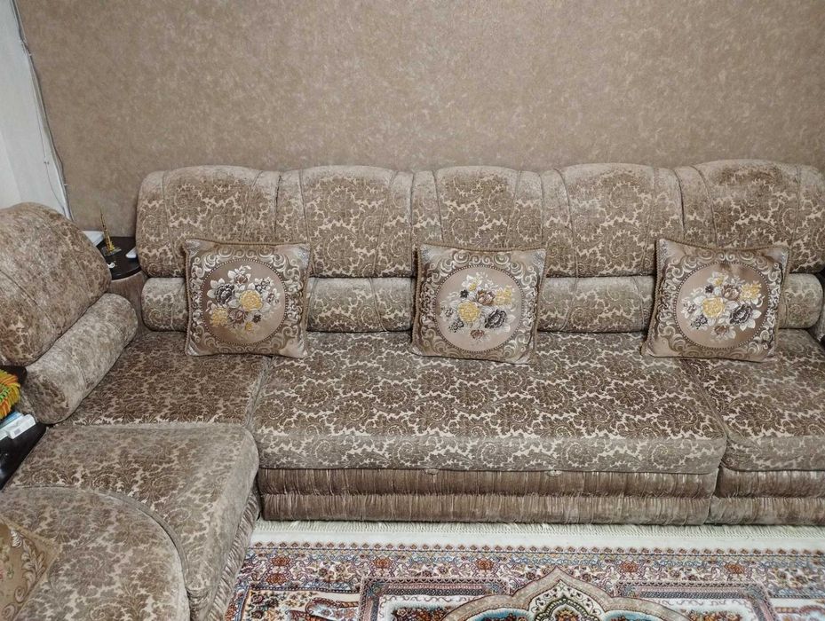 Диван спальный б/у