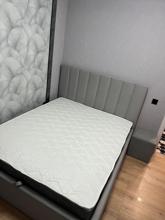 Двуспальные кровати