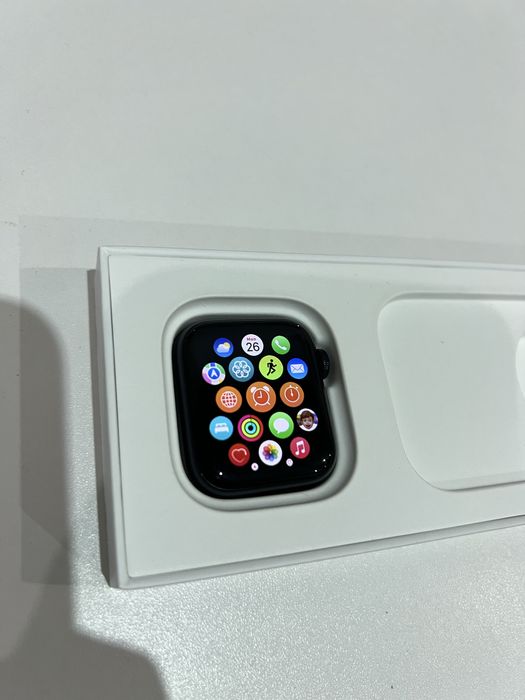 Apple watch SE2 MIDNIGHT 40mm