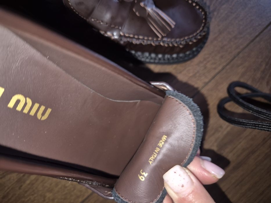 Miu Miu N39 лоуфърии