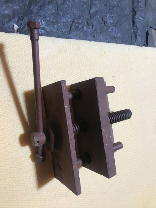 Menghina Romaneasca cu Deschidere de 18cm