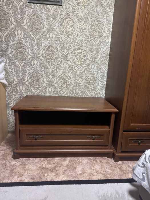 Продам тумбу под TV