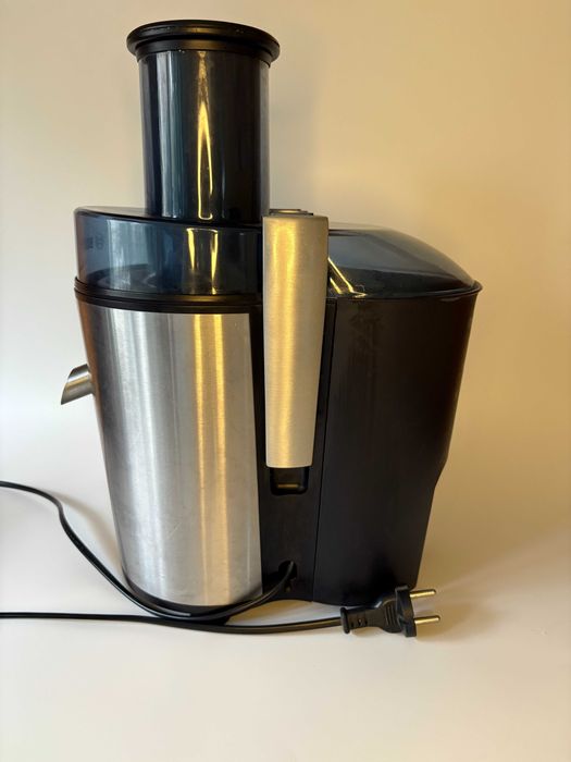 Продаю соковыжималку Bosch MES3000/01 (700 Вт).