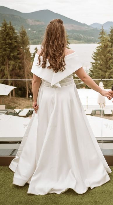 Rochie de Mireasa model Regal 2024