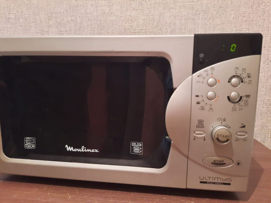 Продаю Микроволновую печь