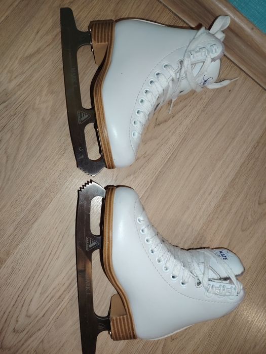 Коньки Jackson отличное состояние