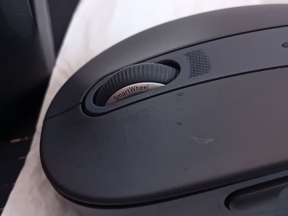 Безжична мишка Нова Logitech M650L