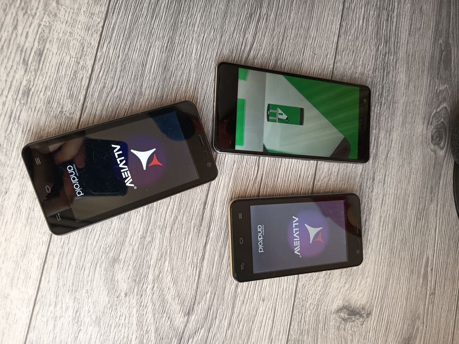 Lot de telefoane,funcționale și cu defecte