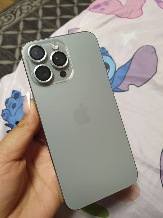 Vând Iphone 15 pro max
