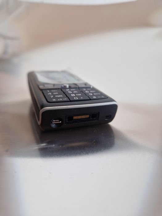 Telefon de colecție Sony Ericcson  K800i  Nou Full box impecabil
