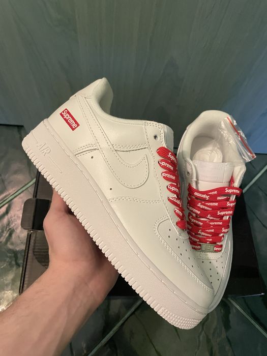 Nike Air Force 1 White Supreme